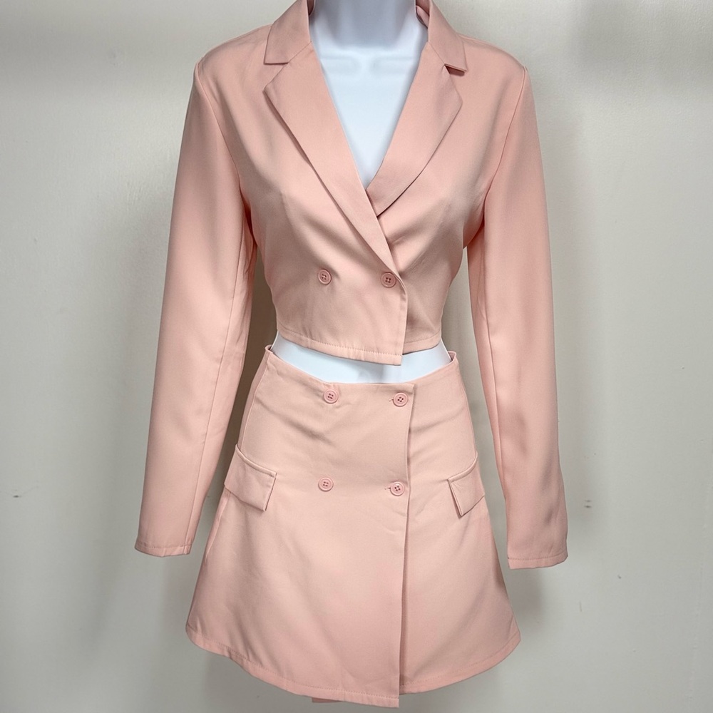 Elegant Pink Women's Blazer and Skirt Set